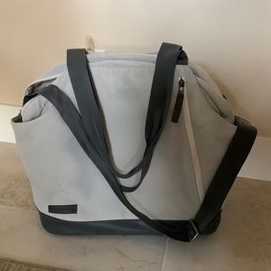 Women’s tennis/ or tote bag. Durable. Excellent condition